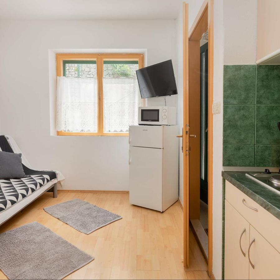 Pine And Sunshine Apartments พอดโกรา ภายนอก รูปภาพ