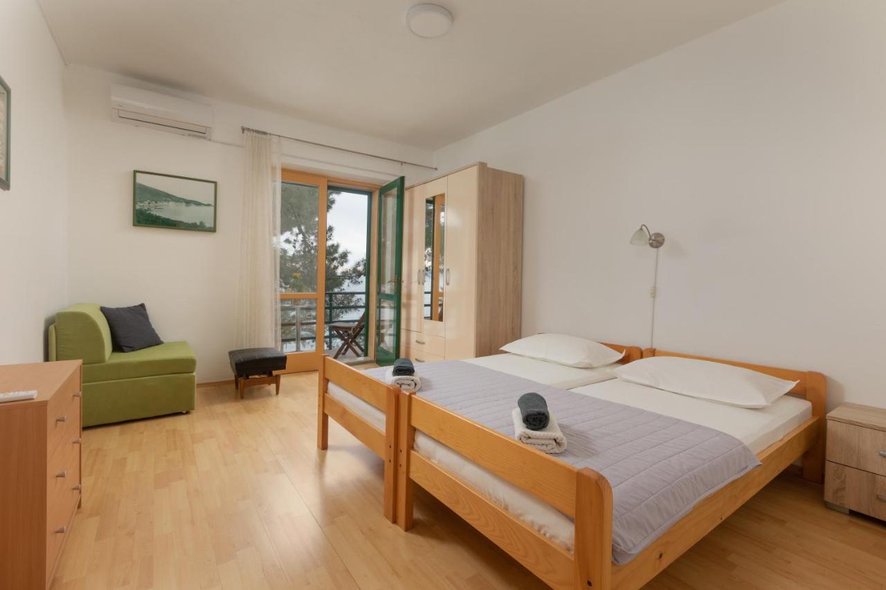 Pine And Sunshine Apartments พอดโกรา ภายนอก รูปภาพ